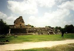 Das Observatorium von Chichen Itza